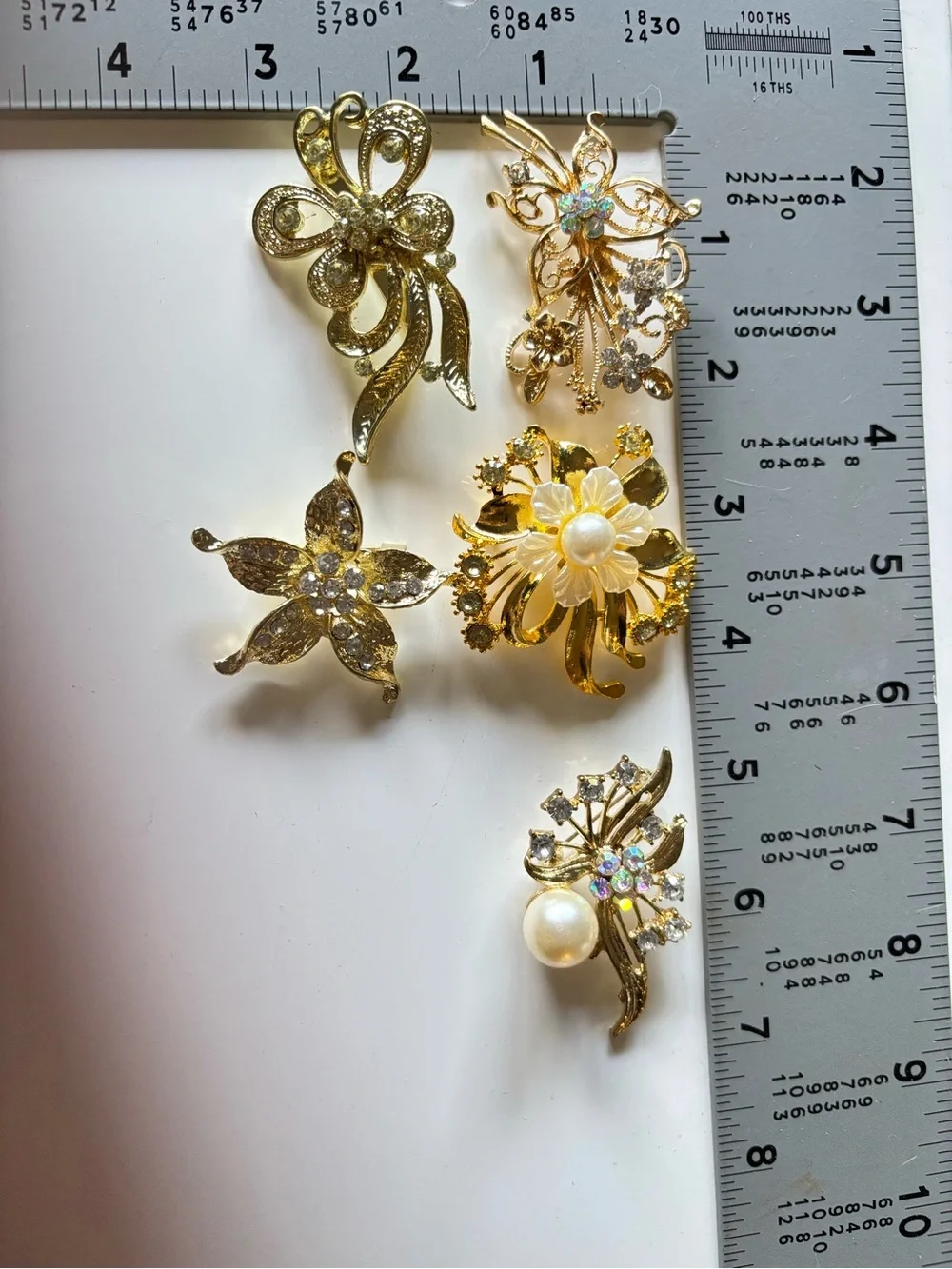 Lot of 5 Vintage Gold Tone Floral Brooches Rhinestone Faux Pearl Flower Pins